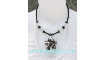 Floral Beads Shell Pendant Necklace