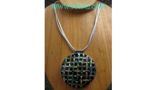 Fashion Pendants From Shell