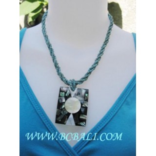 Trendy Sea Shell Pendants Choker