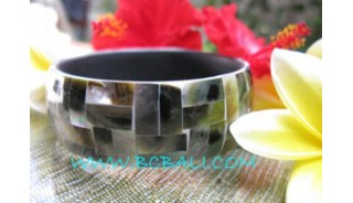 Black Seashells Resin Bracelets