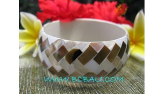 Natural Fashion Bangles Shell