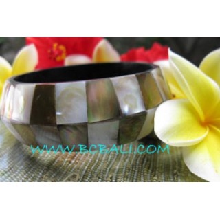 Organic Shells Resin Bangles