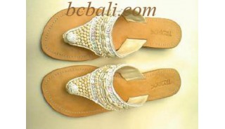 Sandals With Beads Shell