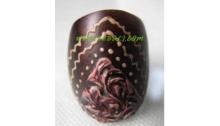 Woods Painted Finger Flowers Ring