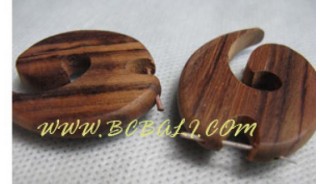 Woods Earring Carved