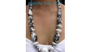 Fashion Painted Necklaces Wood