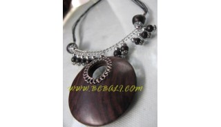 Ladies Wooden Pendant Necklaces