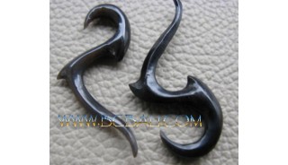 Tribal Solid Design Horn Carving