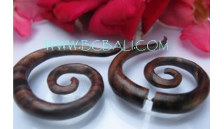 Wooden Spiral Earring Natural