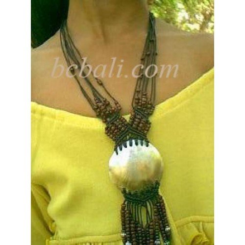 Necklace With Beads Shell Fashion necklace made from Wood. Beach